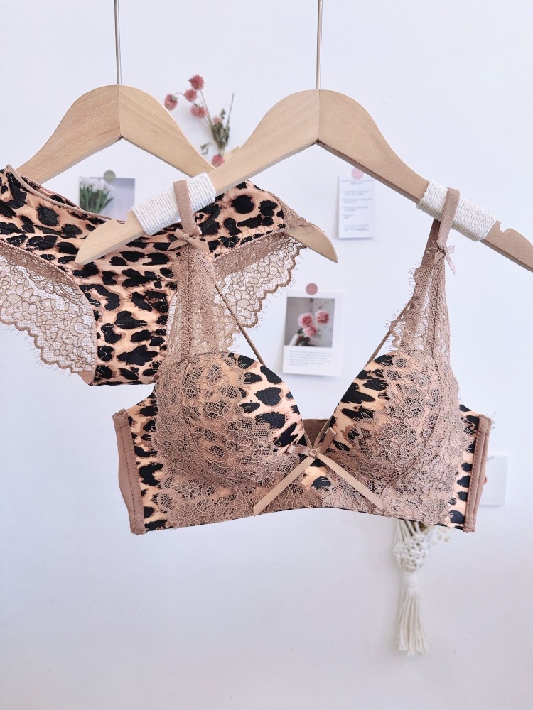 KUCLUT Print Push Up Bra Ohne  - Wirefree Bra Comfort 评论和价格